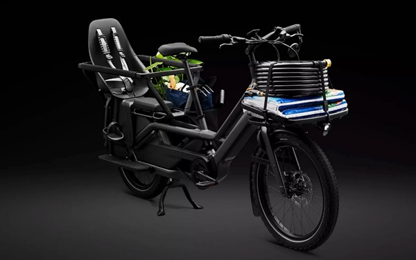 Prémiový nákladný e-bicykel Specialized Porto.