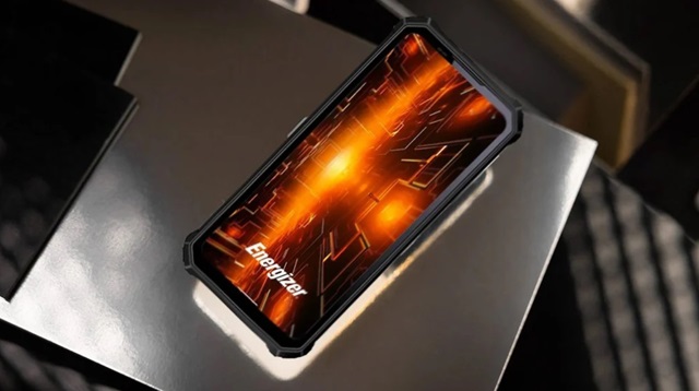 Odolný smartfón s 28 000 mAh batériou Energizer Hard Case P28K.