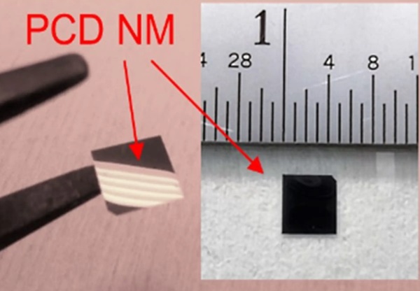 Vzorky diamantových nanomembrán.
