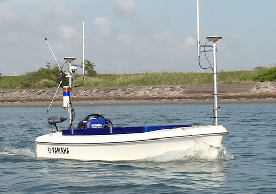 Autonómna loď Yamaha Breeze 10 môže slúžiť ako inteligentný prieskumník sedimentov na dne priehrad a jazier