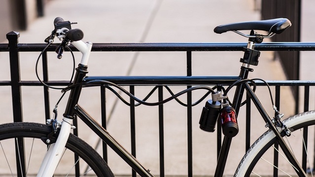 Lemurlock zabezpečí váš bicykel aj vaše cyklistické osvetlenie naraz