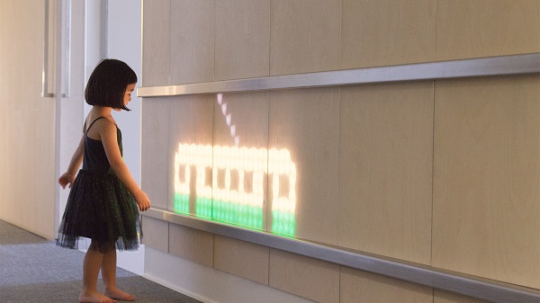 Stenové panely Lumes s pomocou LED diód vytvárajú rôzne druhy animácií