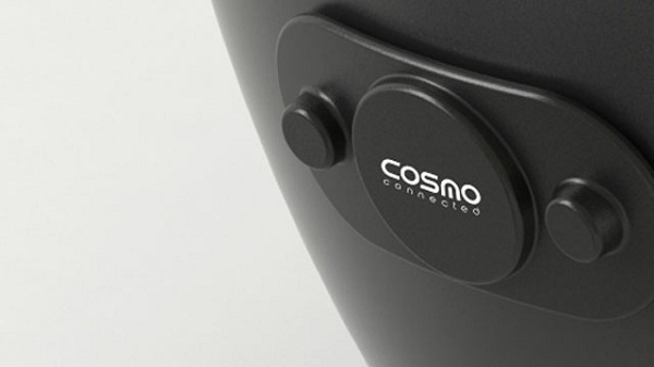Vďaka jednoduchému riešeniu je brzdové svetlo Cosmo Connected kompatibilné s akoukoľvek motocyklistickou helmou