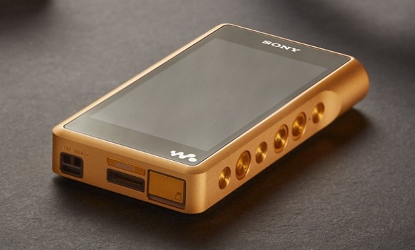 Spoločnosť Sony predstavila hudobný prehrávač NW-WM1Z Walkman, ktorý svojimi parametrami, no najmä vysokou cenou, je zameraný na náruživých audiofilov