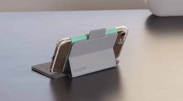 Modul Hold Force Folio prináša šikovný stojan pre smartfóny iPhone 7 a iPhone 7 Plus
