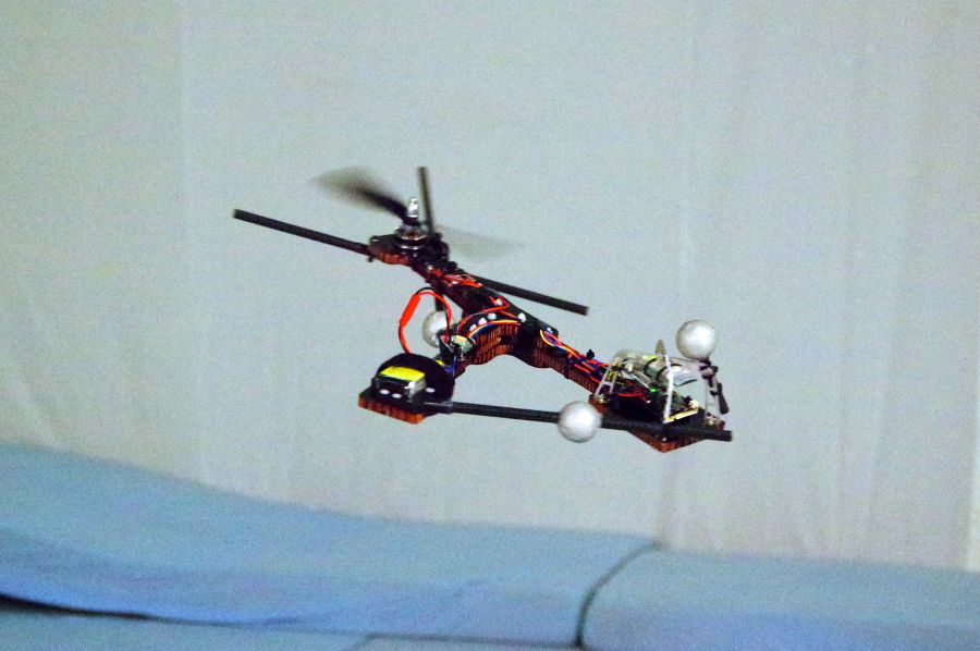 dron, Monospinner, EHT, Flying Machine Arena, jednovrtuľový, vrtuľa, veda, vývoj, technológie, novinky, technologické novinky, inovácie, recenzie, prvé dojmy