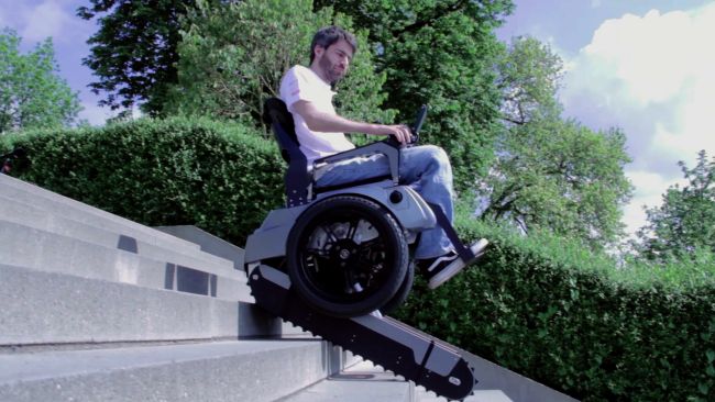 invalidný vozík, Scalevo, ETH, gyroskop, pásy, kolesá, Zürich, schody, terén, technológie, novinky