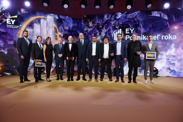 EY Podnikateľ roka 2021: ocenení a finalisti.