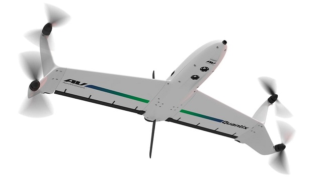 Dron Quantix využíva svoje vrtule pre vertikálny štart a pristátie