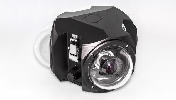 Kamera Boxfish je vybavená tromi snímačmi formátu Micro Four Third