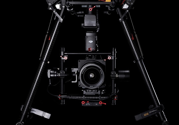 Kamera Hasselblad A5D poskytuje dronu DJI M600 rozlíšenie 50 megapixelov