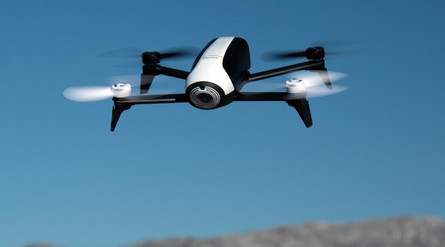 dron, Parrot, Bepop 2, lietanie, kamera, video, fotografie, Full HD, Skycontroller, diaľkový ovládač, technológie, novinky