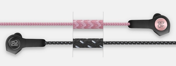Slúchadlá Beoplay H5 sú spojené káblom, ktorý je obalený špeciálnym textilom pre pohodlné nosenie