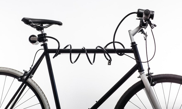 Lemurlock je unikátne riešenie, ktoré v sebe spája bezpečnostný káblový zámok a cyklistické svetlomety