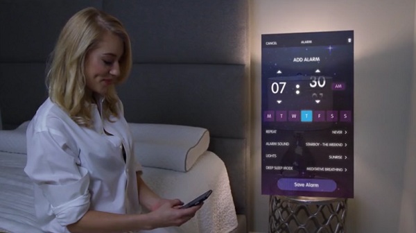Používateľ vankúša The Sunrise Smart Pillow si nastaví v mobilnej aplikácii čas budenia a časové rozpätie spustenia postupného svietenia LED diód