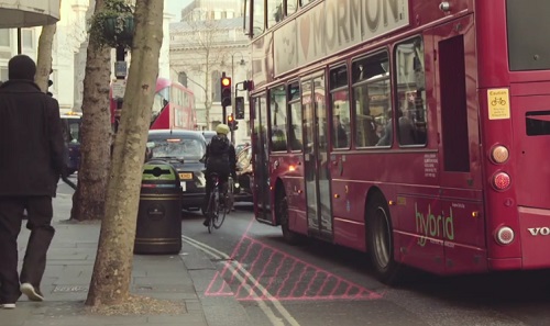 bicykel, doprava, mesto, Londýn, cyklista, prilba, displej, AR, Augmented reality, Rozšírená realita, navigácia, trasa, orientácia, technológie, novinky