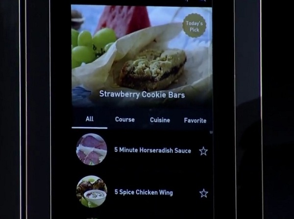 Cez používateľské rozhranie v chladničke LG Smart InstaView si môžete vybrať aj recept na kažý deň