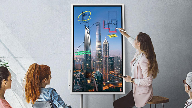 Spoločnosť Samsung predstavila digitálnu tabuľu Flip, ktorá rozšíri možnosti prezentácie na firemných poradách.