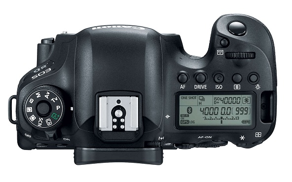 Nový fotoaparát Canon EOS 6D Mk II sa môže pochváliť 26,2 megapixlovým full-frame CMOS snímačom a 45 bodovým automatickým ostrením.