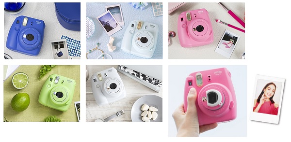 Instantný fotoaparát Fujifilm Instax Mini 9 má v prednej časti malé zrkadielko pre lepšie fotenie selfie fotografií