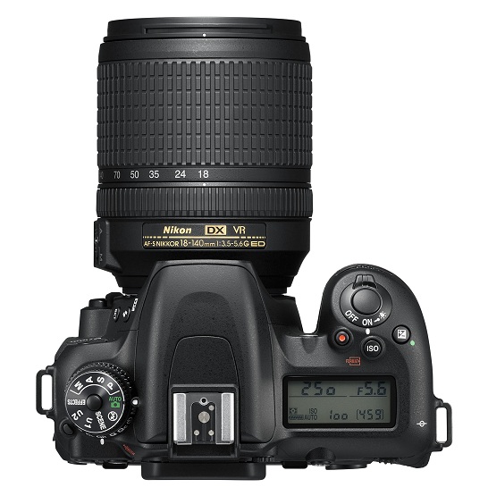 Fotoaparát Nikon D7500 sa bude predávať buď samostatne ako telo, alebo spolu s objektívom 18-140mm F3.5-5.6G ED VR