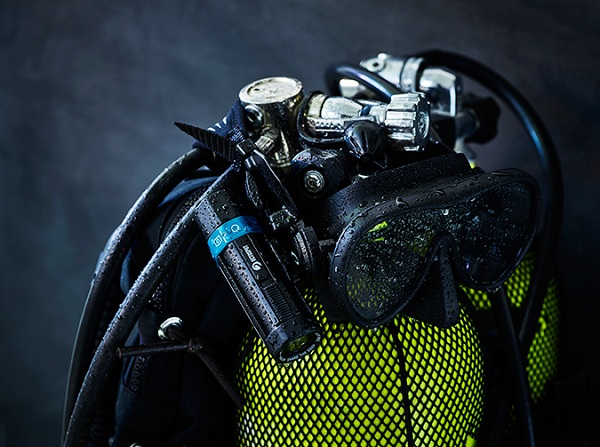 Potápačská kamera Octospot je navrhnutá tak, aby sa dala pohodlne ovládať aj v neoprénových rukaviciach