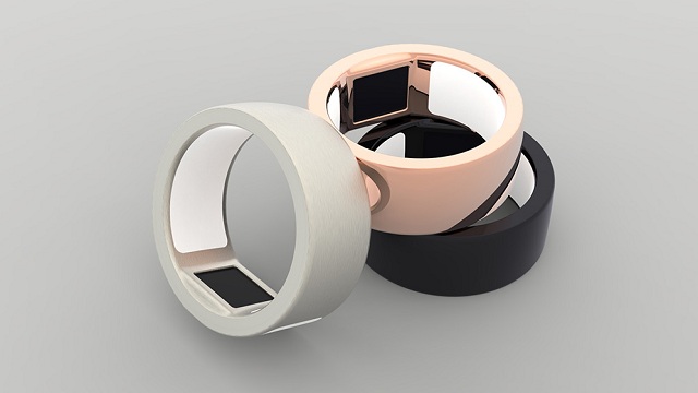 Inteligentný prsteň Token je dostupný vo viacerých farebných prevedeniach.