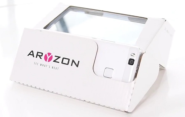 Aryzon je cenovo dostupný headset pre rozšírenú realitu, ktorý si používateľ sám zloží z kartónového obalu.