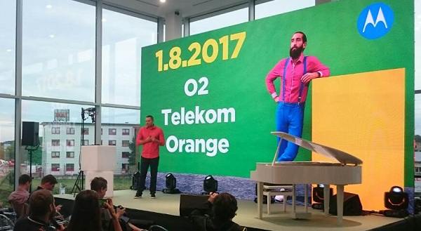 Smartfón Moto Z2 Play bude dostupných u najväčších telekomunikačných operátorov na Slovensku.