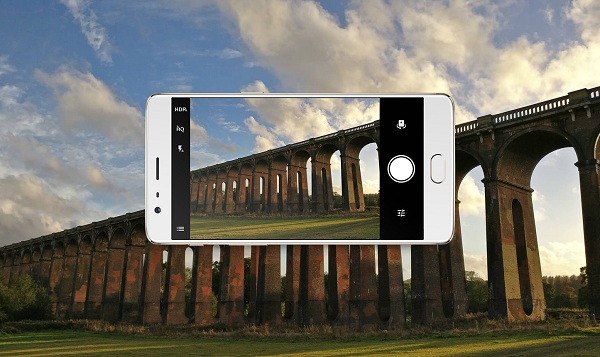 Predný fotoaparát vo smartfóne OnePlus 3T má impozantné rozlíšenie 16 megapixlov