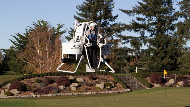 Prototyp lietajúceho vznášadla Golf Cart Jetpack by mohol v budúcnosti nahradiť golfové vozíky