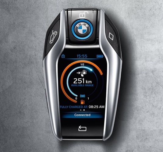 Futuristický kľúč od BMW i8
