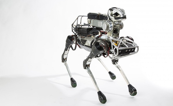 Predchádzajúca verzia štvornohého robota SpotMini z roku 2016.