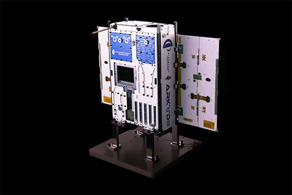 Spoločnosť Planetary Resources úspešne vypustila do vesmíru experimentálny ťažobný satelit Arkyd-6.